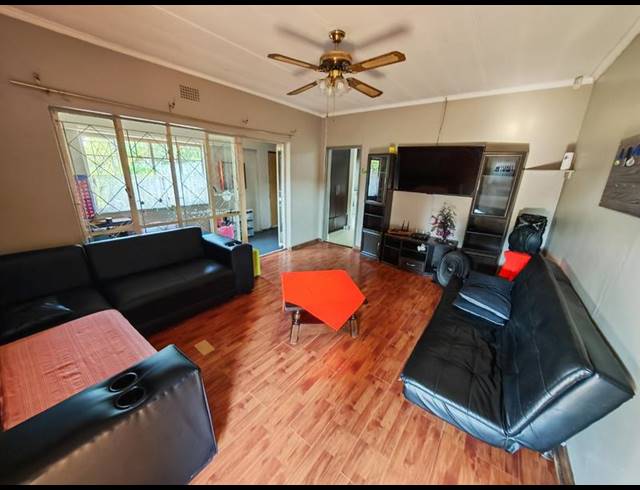 3 BEDROOM HOUSE FOR SALE IN VANDERBIJLPARK SW 1